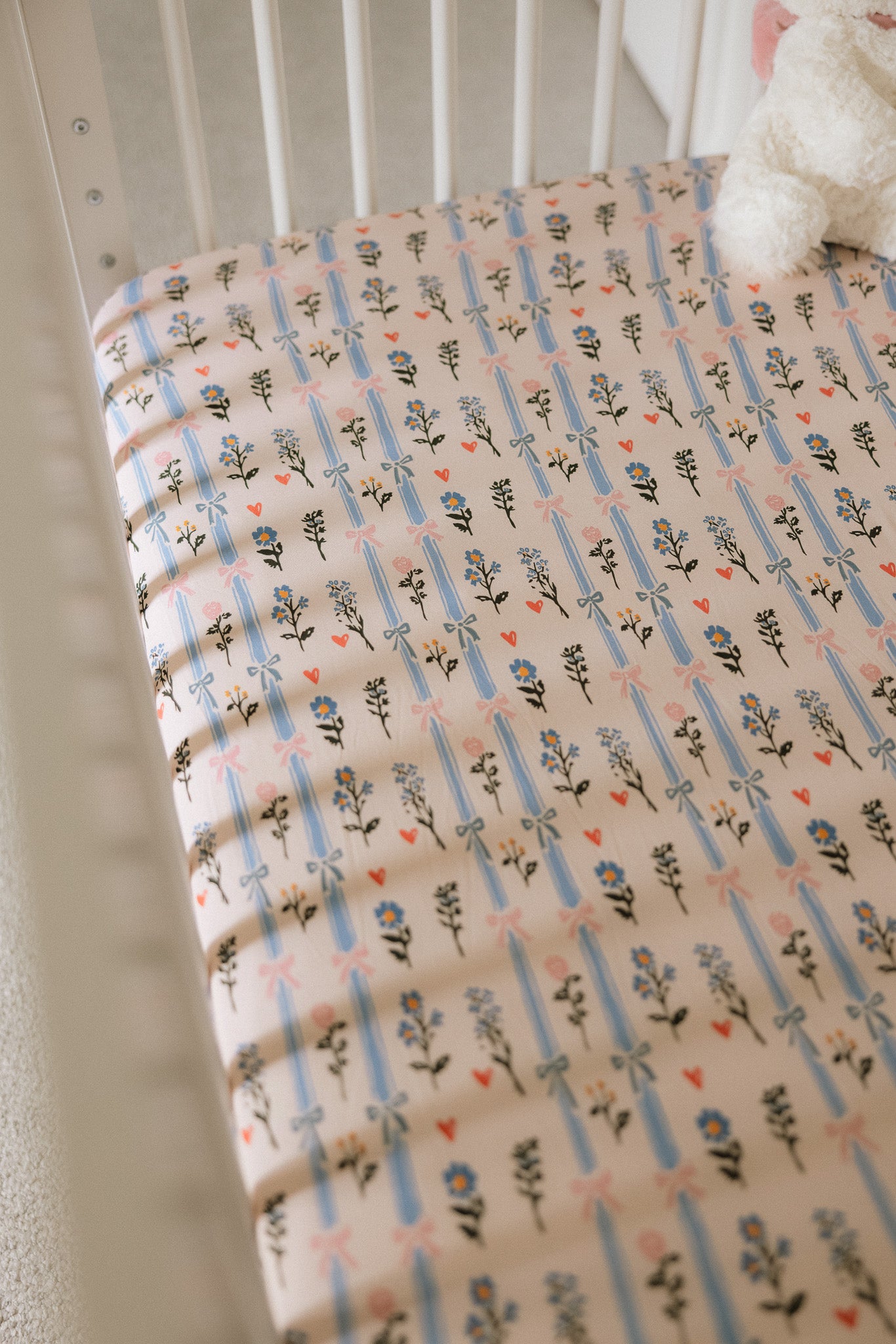 Bows & Petals Crib Sheet