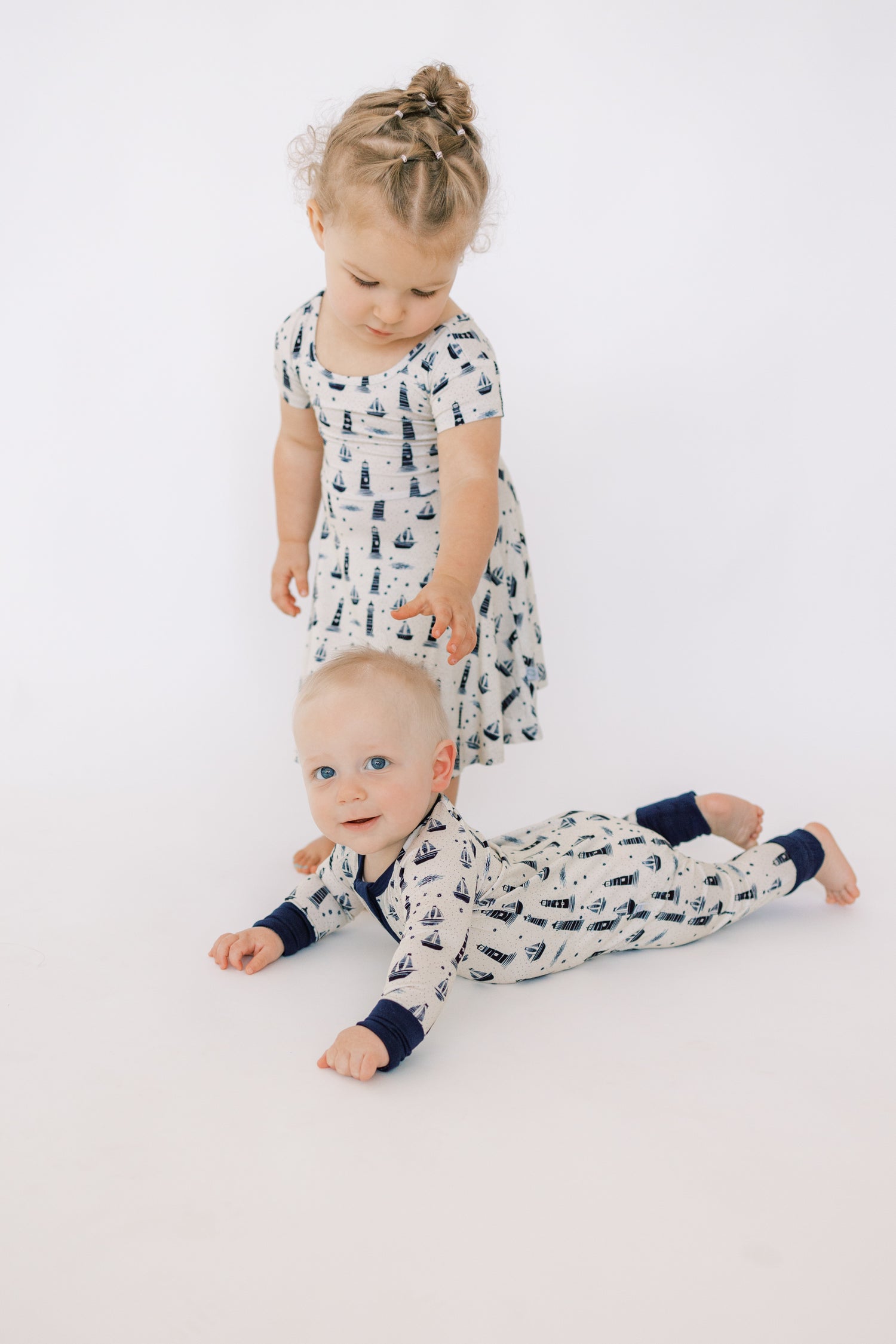 Harbour Lighthouse - Long Sleeve Zippies - GettCozy