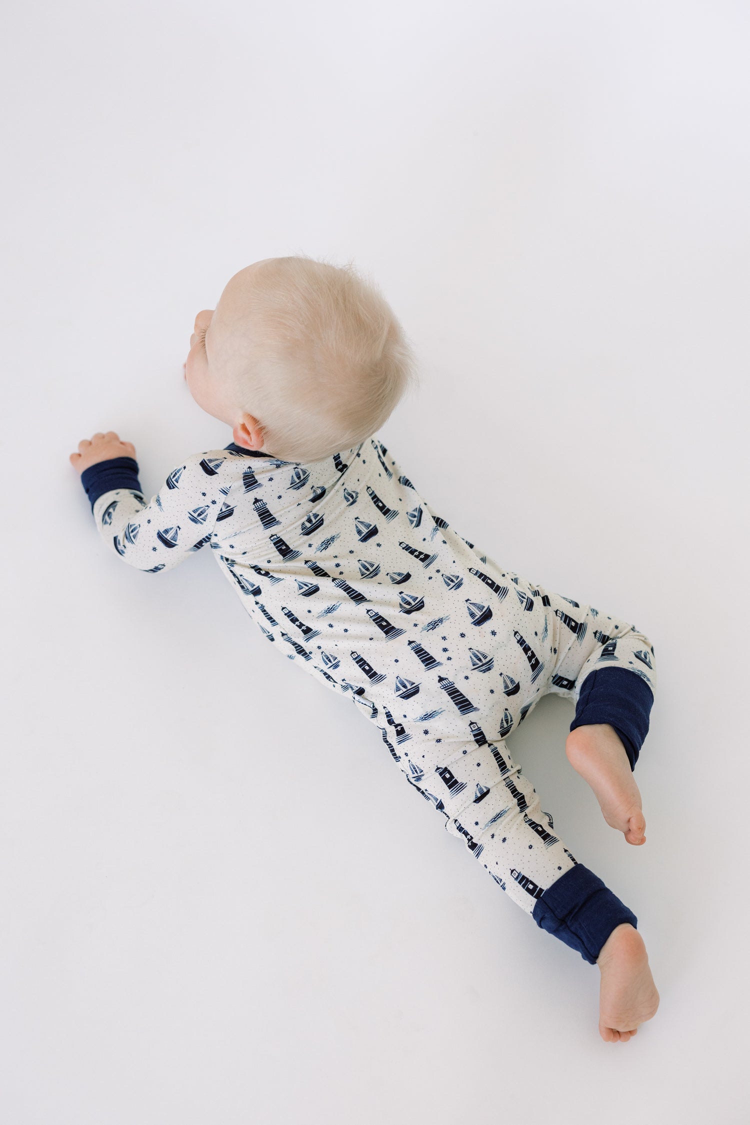 Harbour Lighthouse - Long Sleeve Zippies - GettCozy