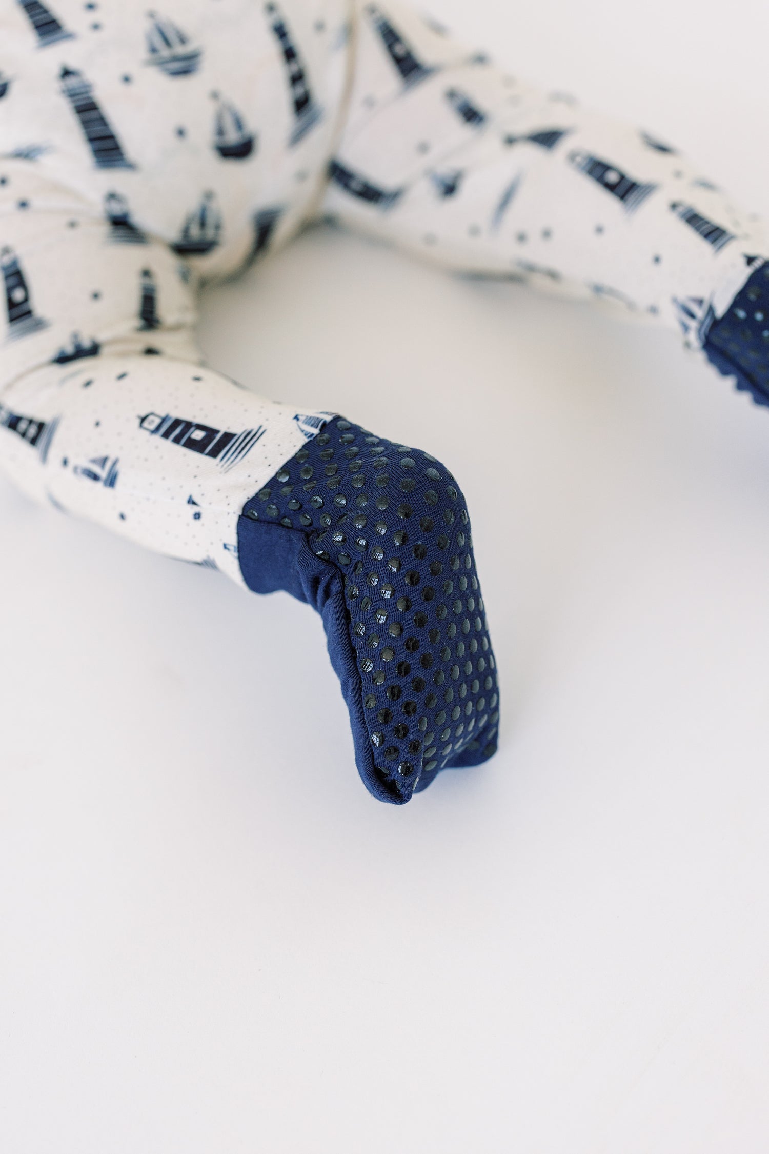 Harbour Lighthouse - Long Sleeve Zippies - GettCozy